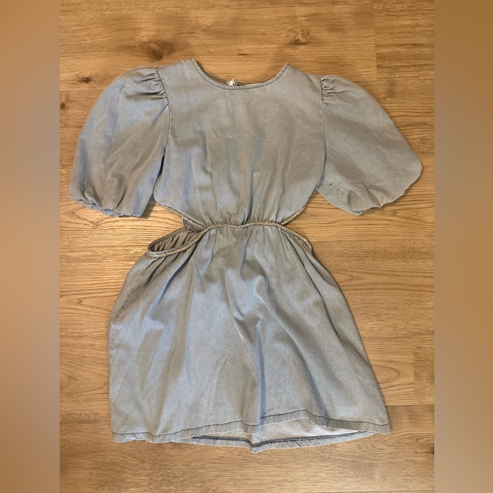 Chambray Puff Sleeve Dress - Picture 2 of 2